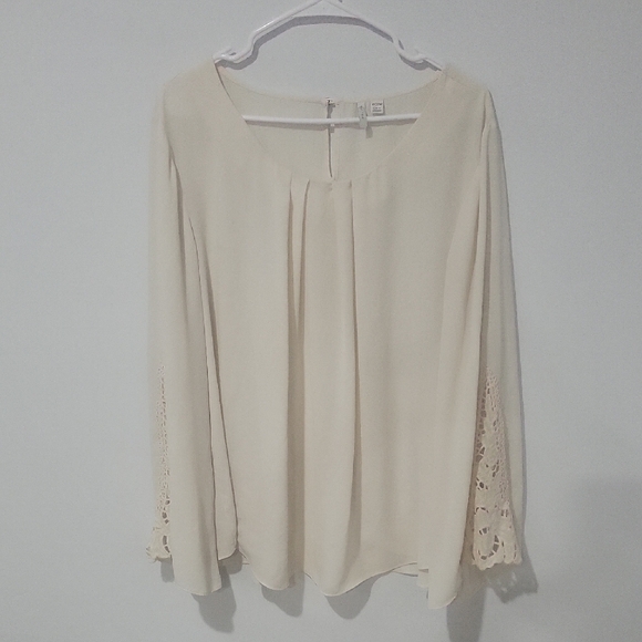 Cato Cream Long Sleeve Relaxed Pleated Blouse - Picture 4 of 4